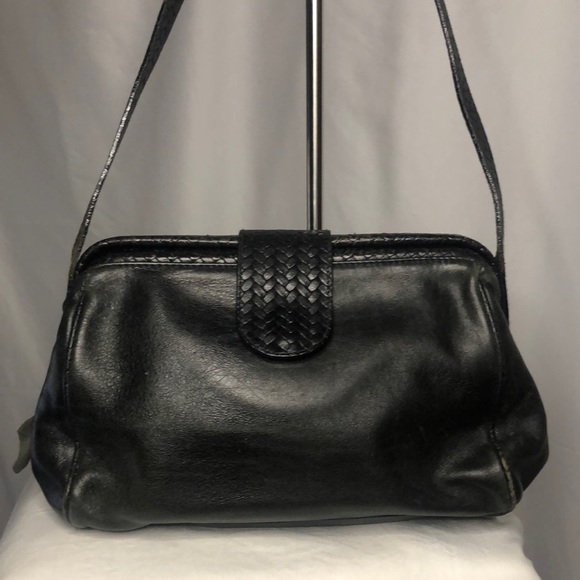 Black genuine leather vintage handbag. Leather weaved trim design. - Picture 1 of 13